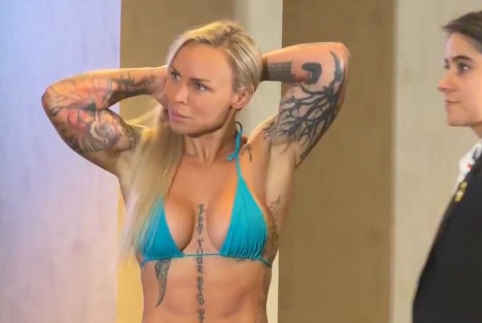 Jade Masson-Wong na váze před zápasem.