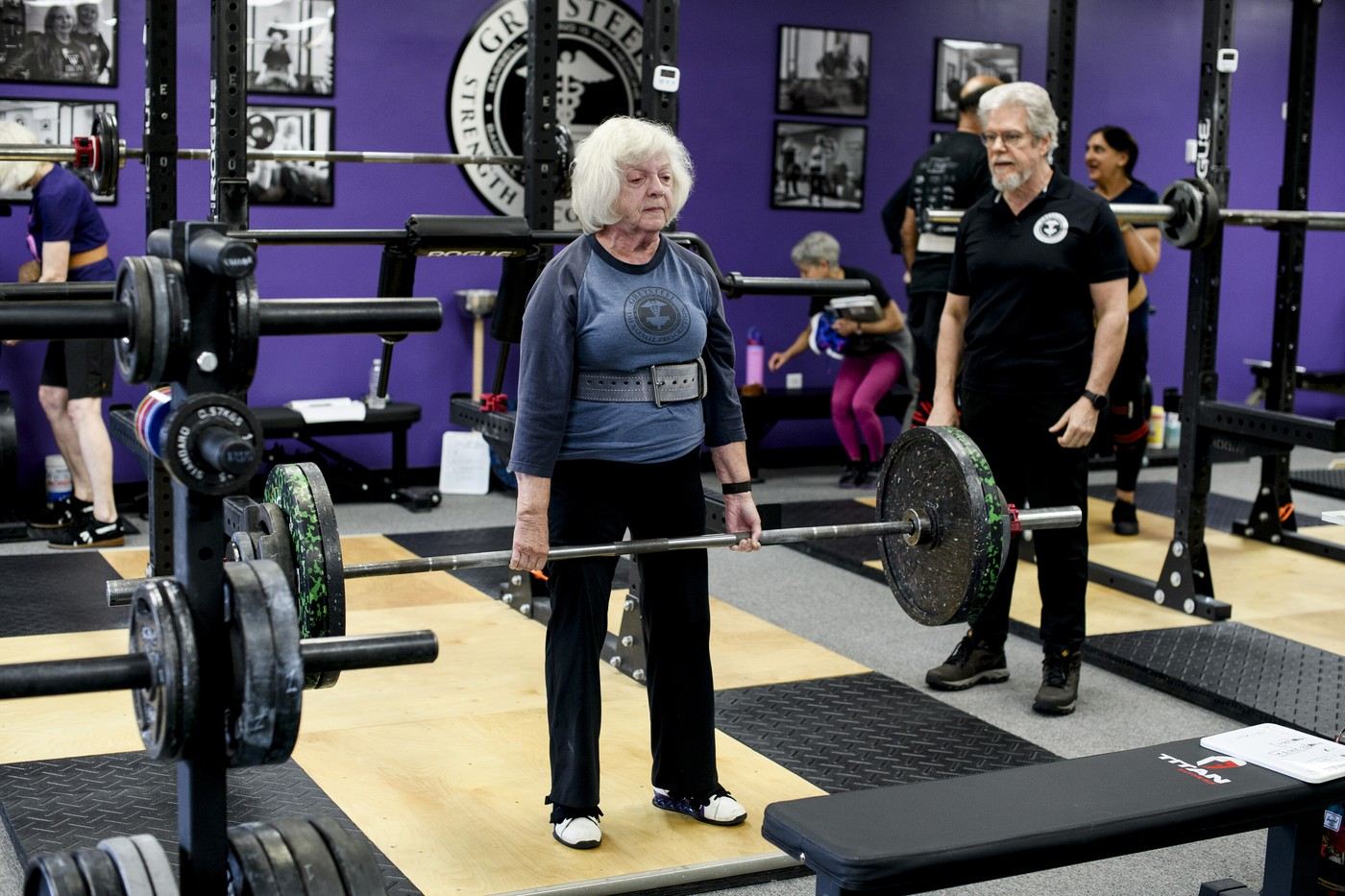 Ann Buszard má 84 let, stále trénuje a udržuje tělo při síle.