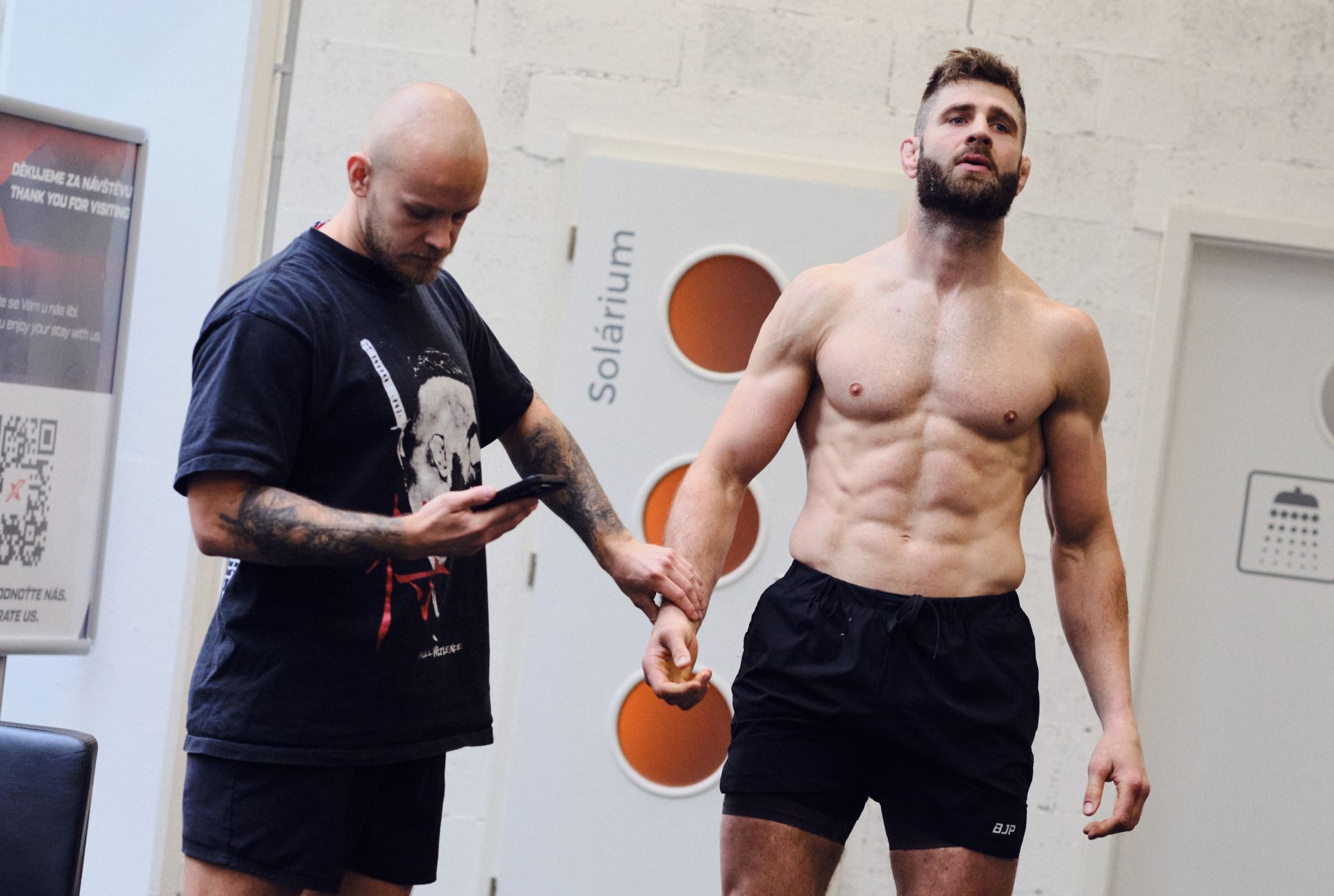 Jiří Procházka a kondiční trenér Filip Lukeš.