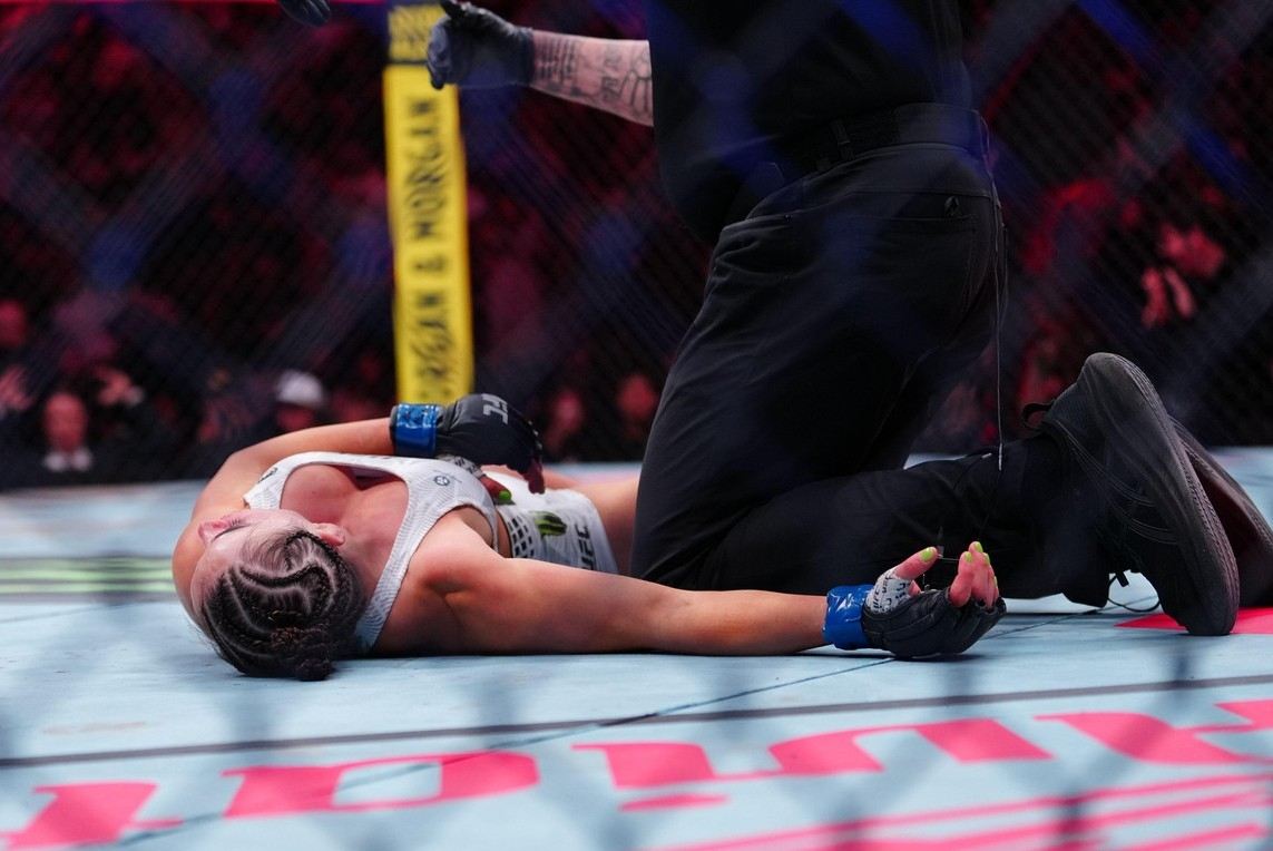 Maycee Barber po boji.