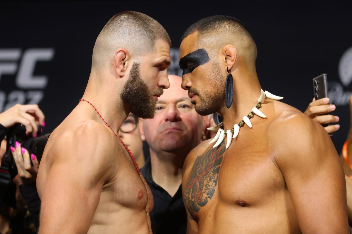 Jiří Procházka vs. Carlos Ulberg.