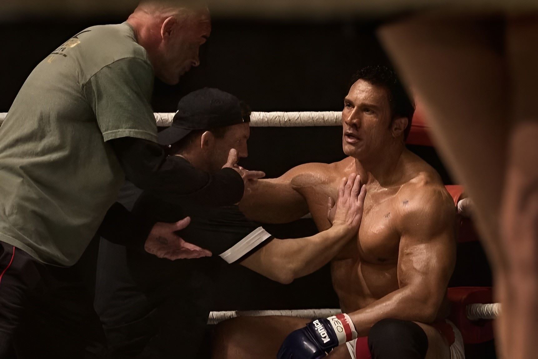 Dwayne Johnson hrající Marka Kerra.