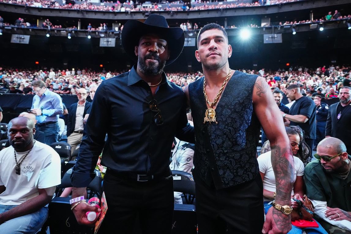 Jon Jones a Alex Pereira.