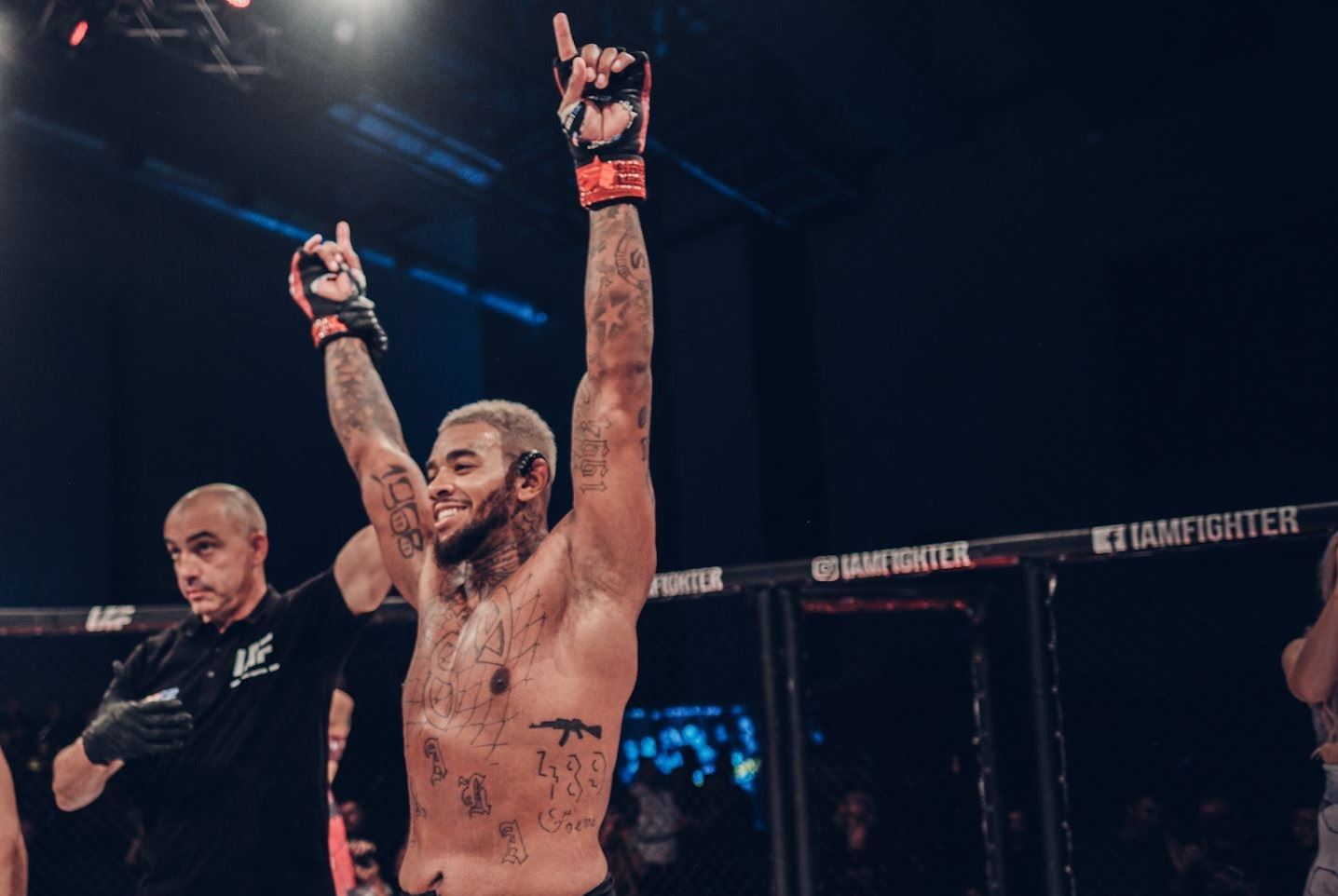 Frederico Komuenha míří z IAF do KSW.