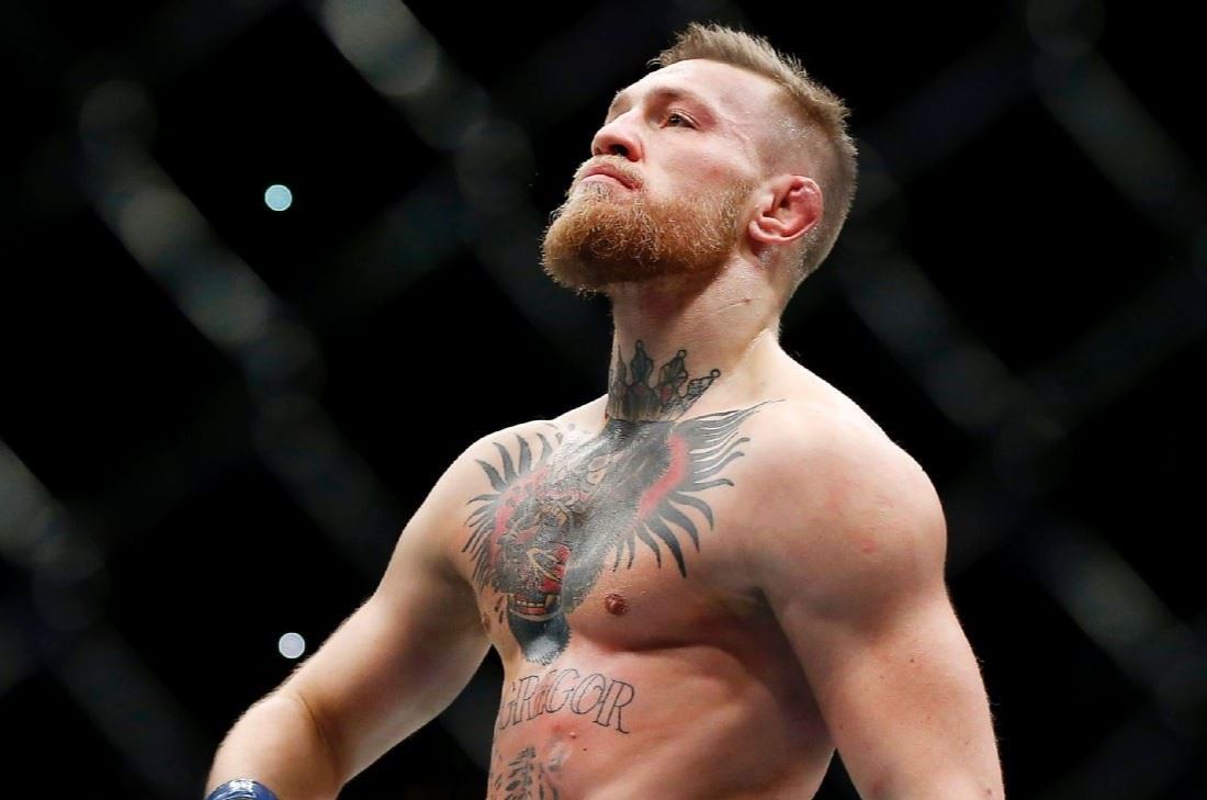 Conor McGregor láká na bitvu s Paulem.