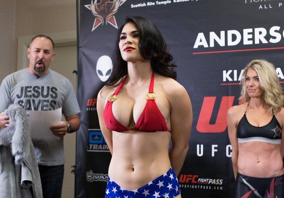 Rachael Ostovich před bojem. 