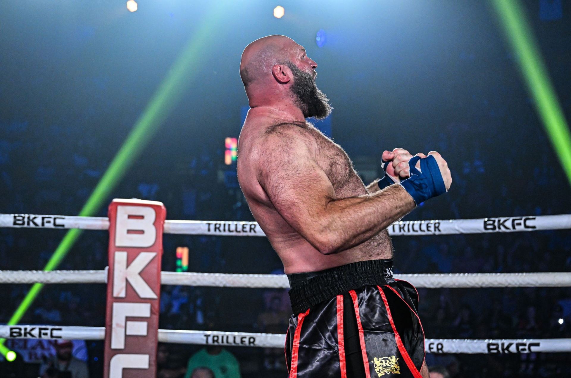 Ben Rothwell v BKFC. Zvíře.