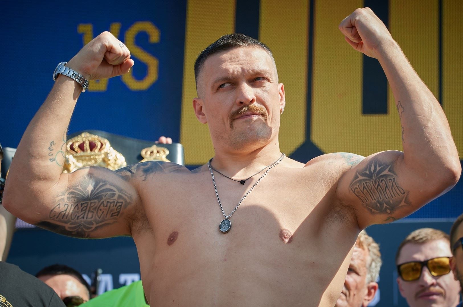 Usyk opustil boxerský galavečer před jeho vrcholem.
