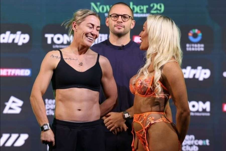 Nehoda s neposlušnou podprsenkou, poté šla boxerka do bitvy v ringu 