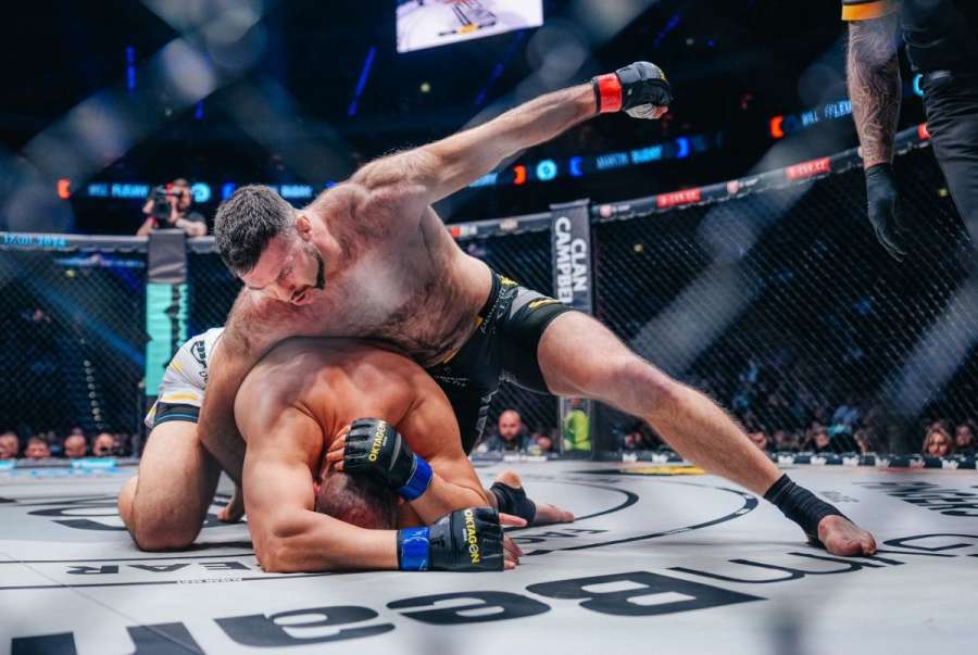 Jeho výkon byla šílenost. Těžká váha Oktagonu smetla bojovníka z UFC 