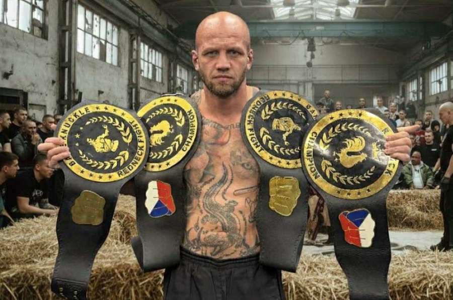 Speciální pásy z Pákistánu pro šampiony z Brna