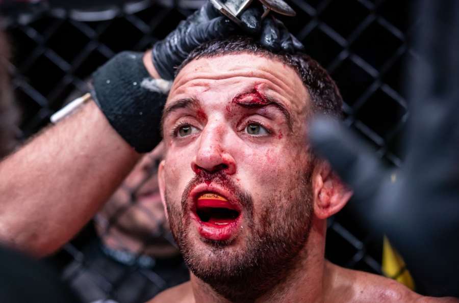 Velký příběh bojovníka míří na Slovensko. Opět navlékne MMA rukavice