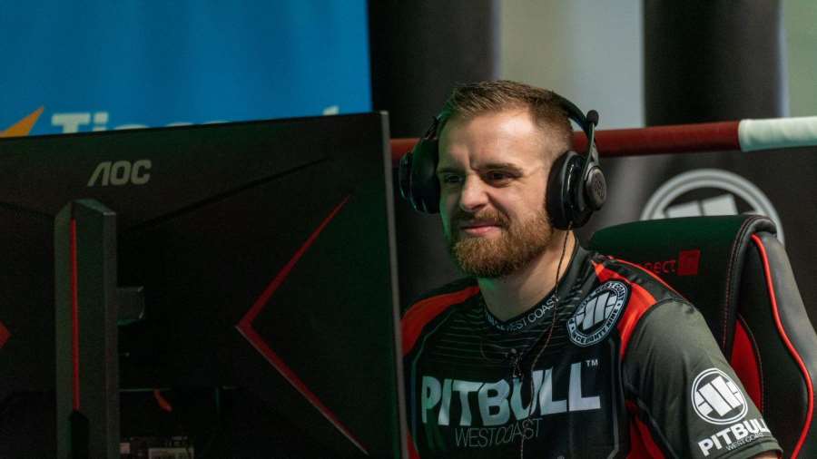 Kincl s Dvořákem skočili do virtuálního MMA. Bitvy před obrazovkou