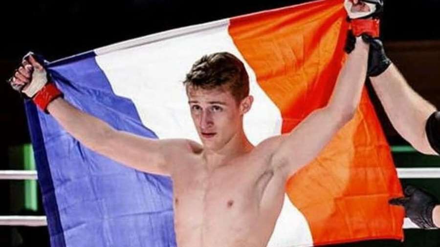 MMA zápasník a policista spáchal sebevraždu služební zbraní