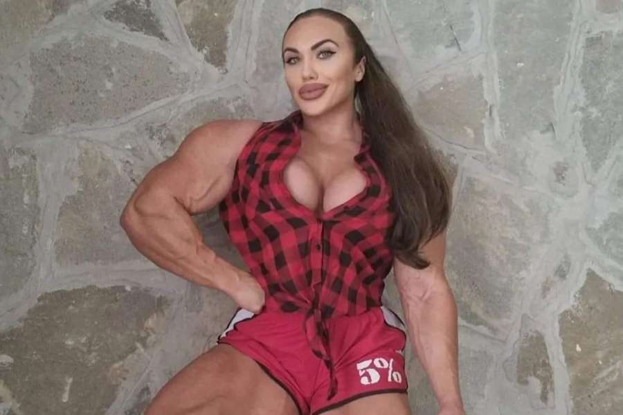Gigant z gymu. Odváží se někdy stokilová kulturistka do ringu?