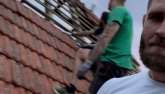 A šlo se na střechu.