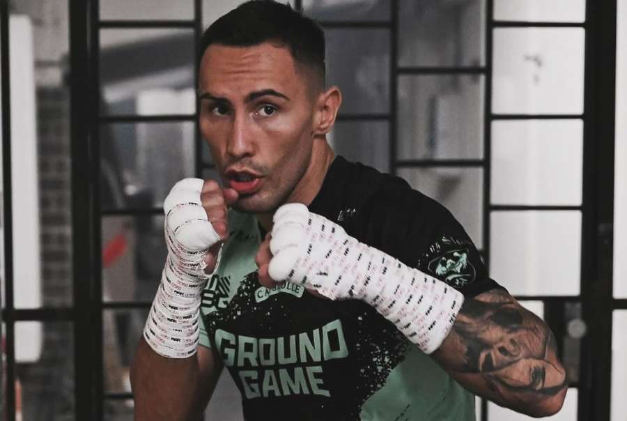 Česká boxerská jednička stoupá světovým žebříčkem. Clash se nekoná. Zatím