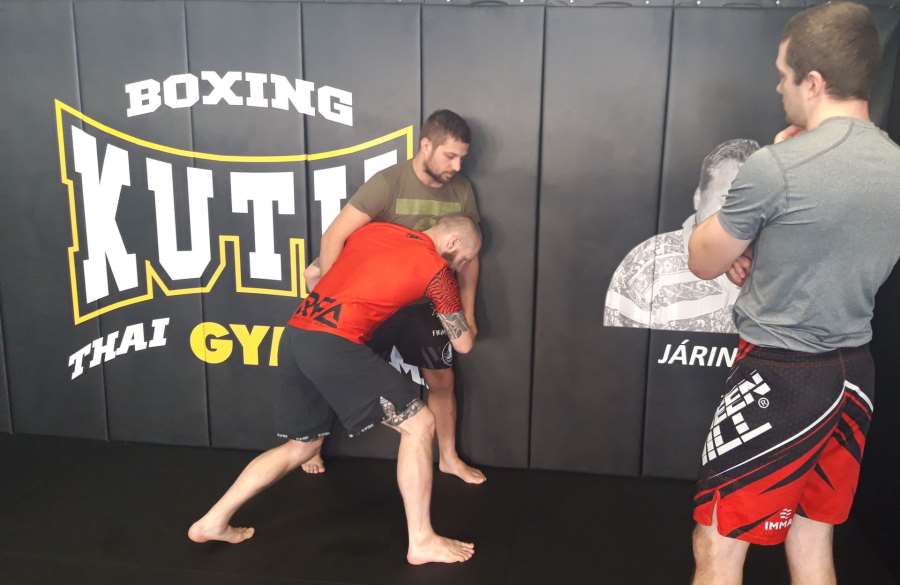 Nový hráč. Bývalý český fighter UFC založil v Praze s kamarády MMA gym