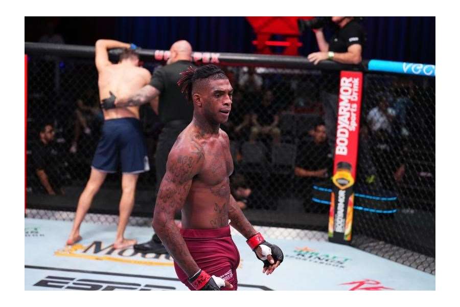Z ulice do UFC. Peňázův kat kašle na mistrovský pás, chce co nejvíce ukončení 
