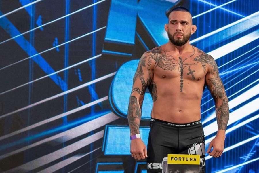 Brož v posledním kole vyždímal Poláka a trefoval. Nakonec v KSW vybojoval remízu