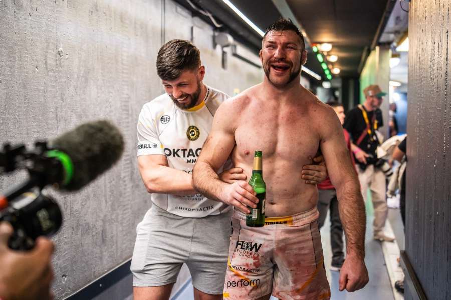 Byla to bouda. Muradov chce pomstít Vémolu, ale to se mu nepovede, varuje šampion 