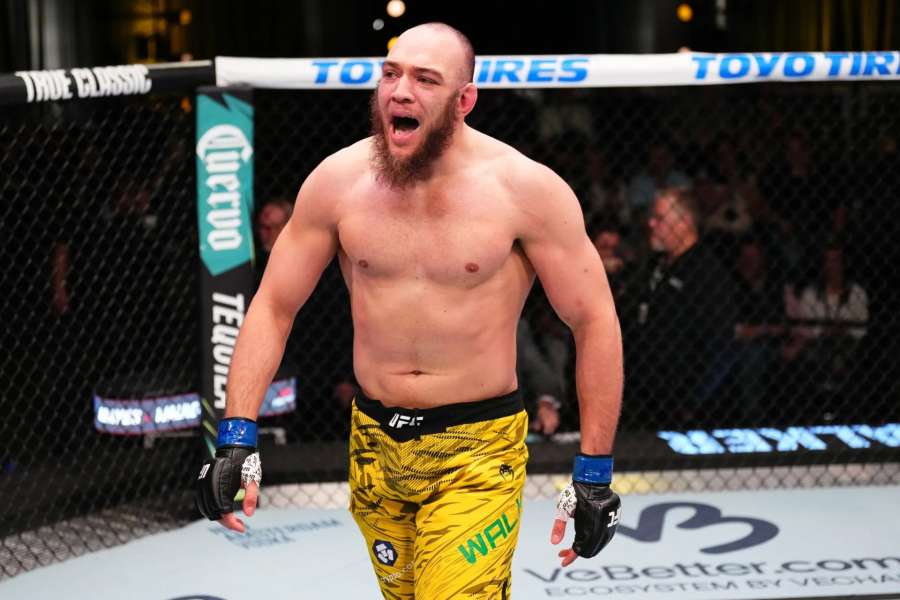 Kopnu do tvé hlavy jako do míče, hrozí obr z UFC. Naštval ho neporažený novic