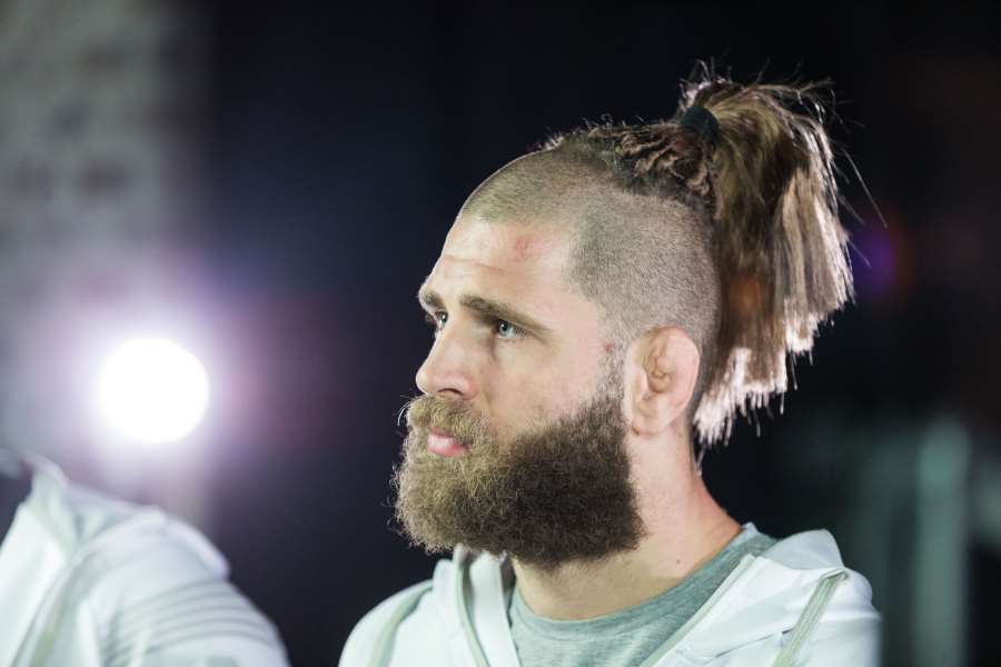 Češi a Slováci mezi elitou. Teď získal kontrakt 120kilový obr. Znáte všechny v UFC?