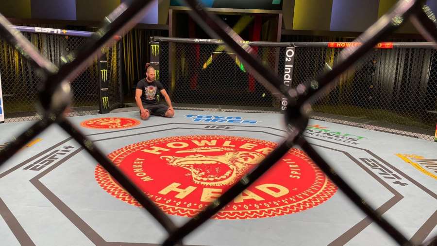 Procházka vyzkoušel zápasovou UFC klec. V Americe jsou v údivu z válečného sestřihu