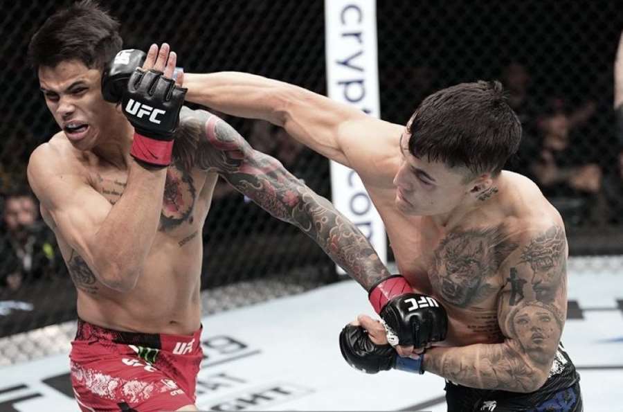 Divočina v UFC změnila obličej. Bojovníci dostali mexický dav do varu