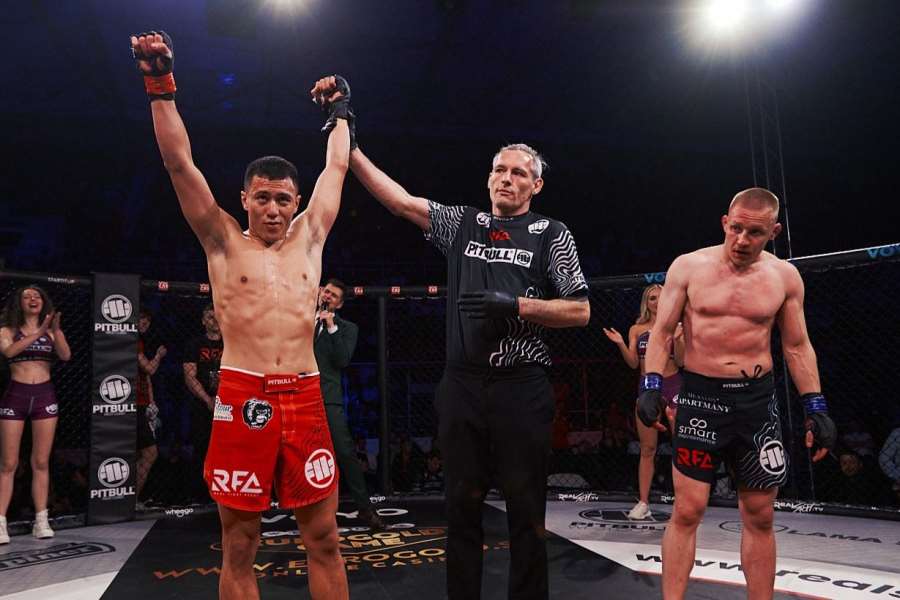 Šílené koleno rozdráždilo Havířov. Žebra a knockout