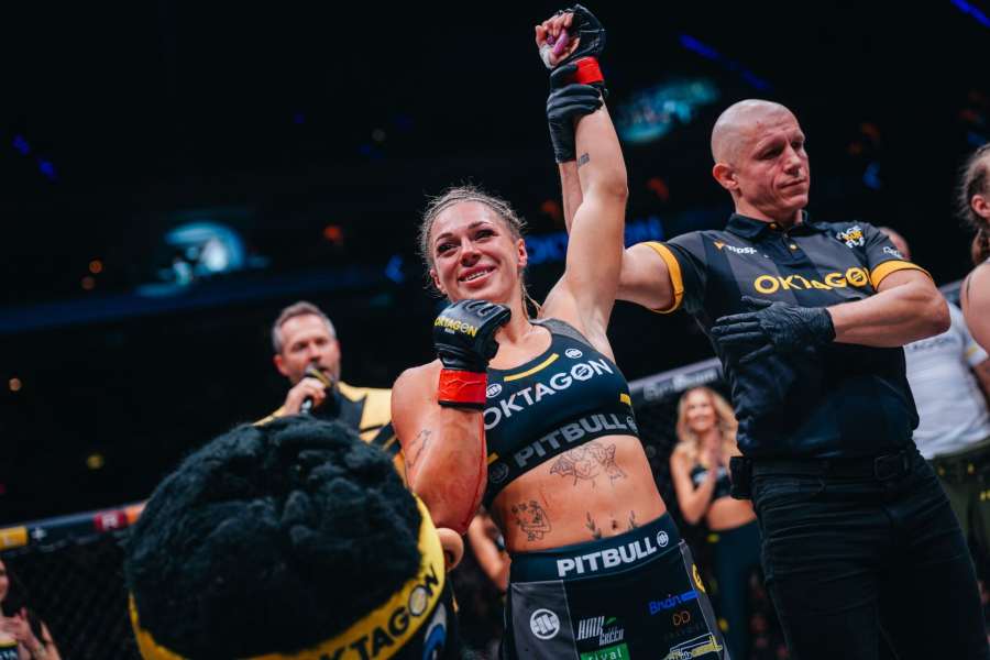 MMA ONLINE: Nejdražší karta Oktagonu na domácí scéně. Smolková rozbila soupeřce tvář