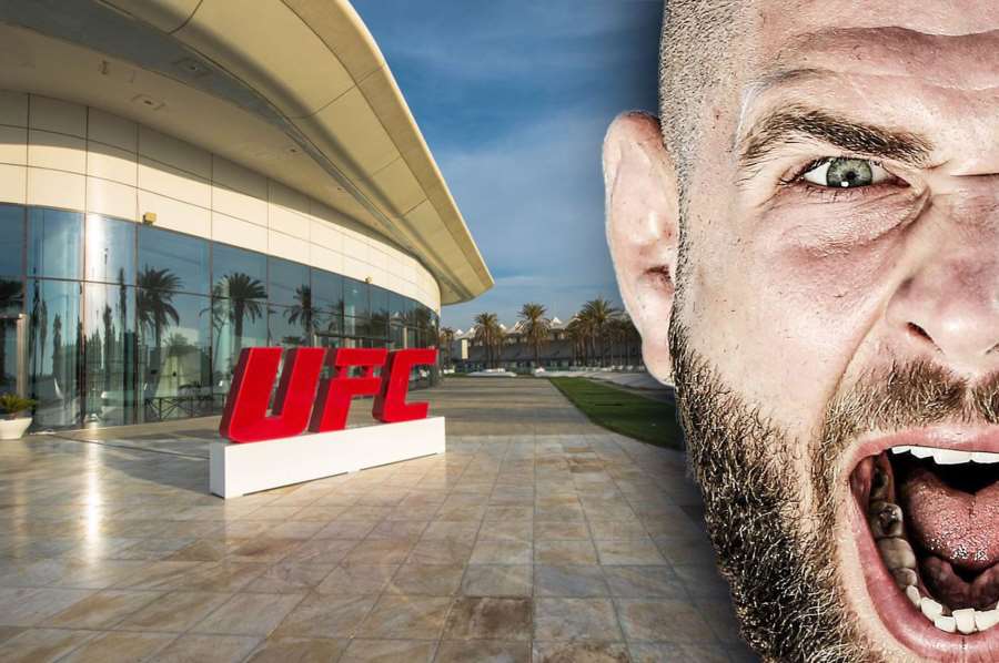 UFC dekoruje šampiona. Procházka si jde pro titul, o který v boji nepřišel