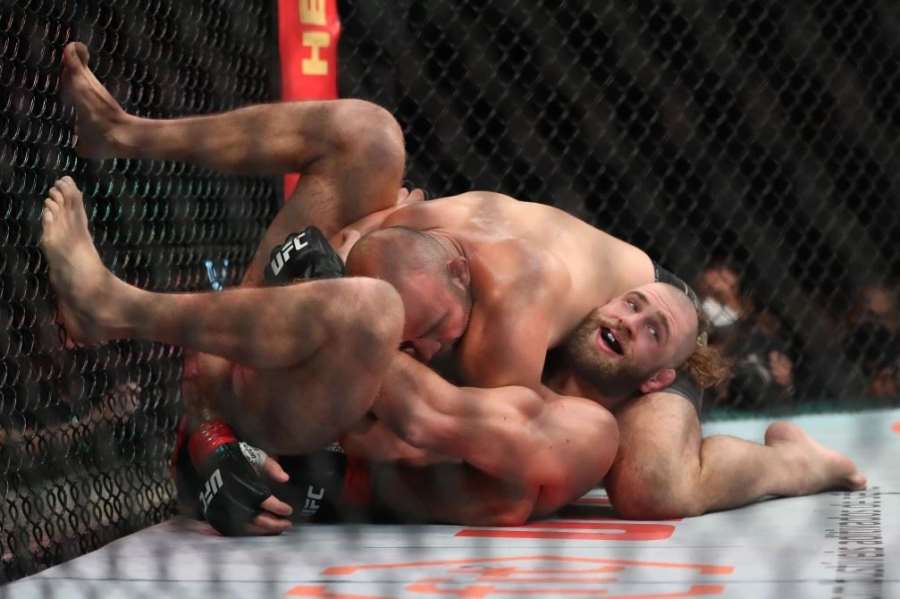 Bouře v kleci UFC a přestřelka. Tento zápas rozbije český internet