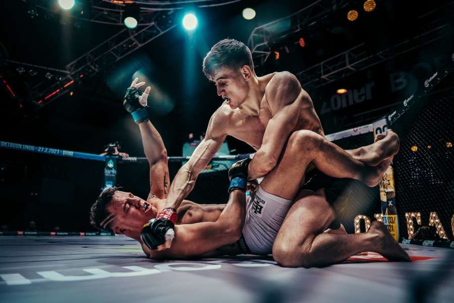 Bojovník Peňáz na cestách má potvrzený další fight v MMA. Kam směřuje kariéru zápasník Glory?