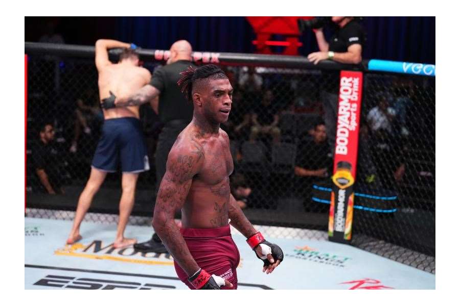 VIDEO: Divoký zápas o kontrakt v UFC skončil už v první minutě. Peňáz padl