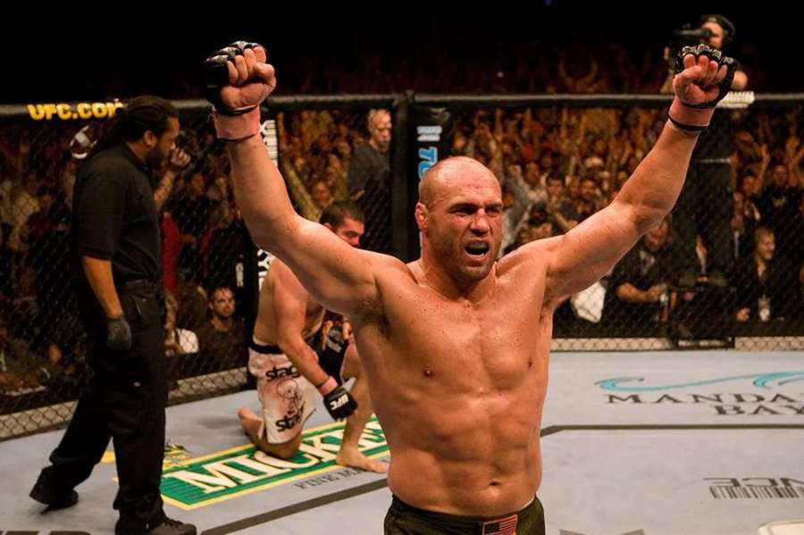 Legenda UFC měla nehodu. Má popáleniny druhého stupně
