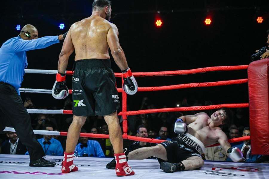 Nebezpečný i před padesátkou. Veterán UFC zničil brazilského siláka