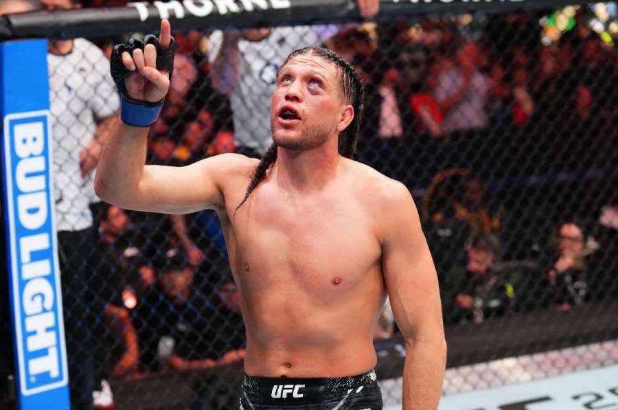 Český hokejista Gudas znovu úřadoval. Jeho sílu pocítila i hvězda UFC