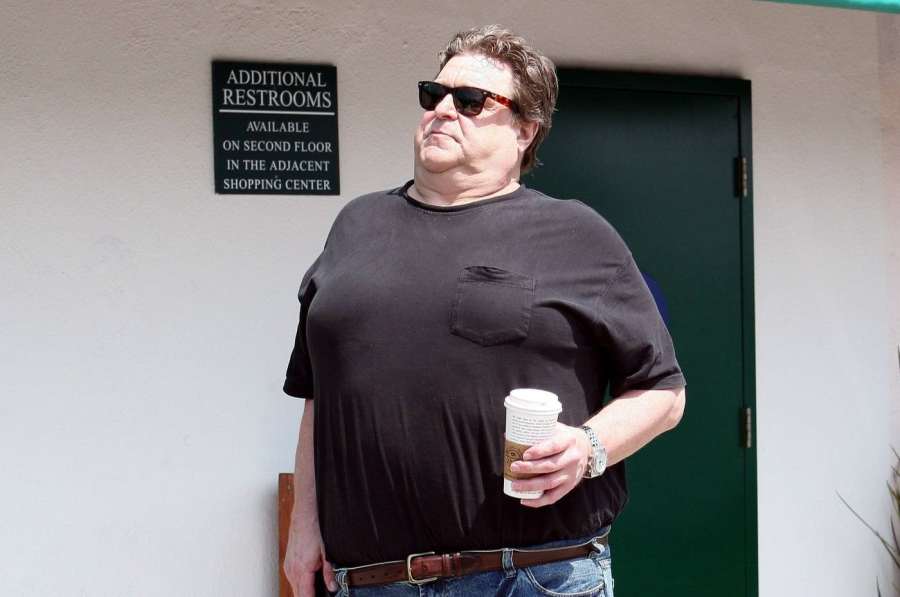 Oblíbený herec se zmenšil o polovinu. Shodil více než 90 kilo