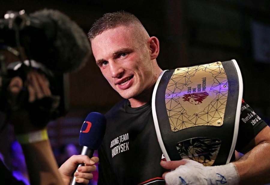 Snídat fotku nebudu. Ani žádné jiné zvrácenosti tohoto typu, říká boxer před bitvou se svým vzorem