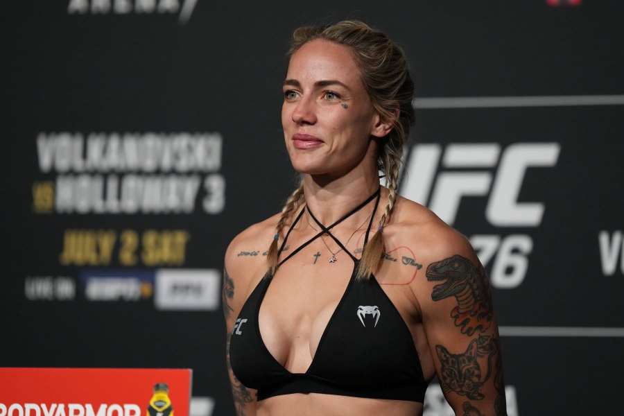 Něžná Barbie proti drsné krásce? Bývalé hvězdy z UFC by si to spolu mohly rozdat v ringu