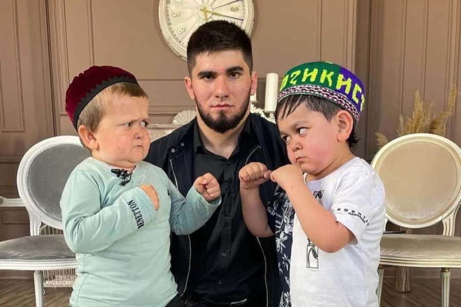 Mini Khabib se podělil o svůj smutek. Prodával milované auto