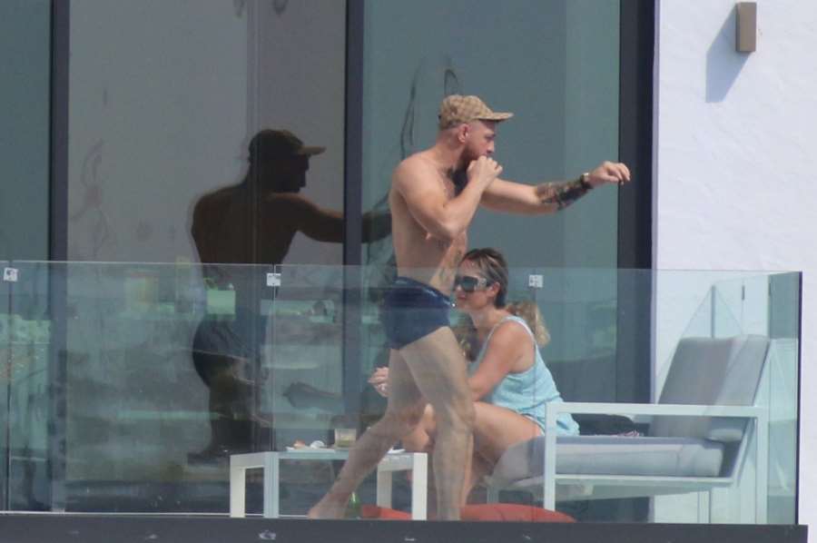 Jsem zpátky. Před zápasem budu trénovat v horách, slibuje McGregor