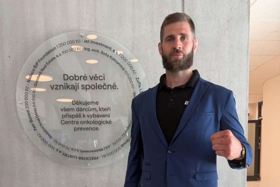 Procházkova nadace pomáhá v boji s rakovinou. Na nové centrum přispěla milionovou částkou