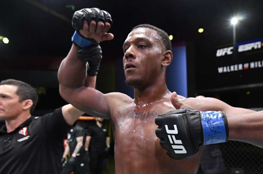 Bývalý šampion UFC si rýpl do Procházky, nejvíc to ale schytal novinář