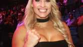 FOTO: Facebook Ebanie “Blonde Bomber “ Bridges - Boxer