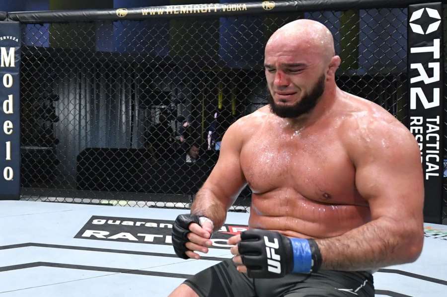 Vítězná derniéra? V UFC možná skončí legendární bojovník