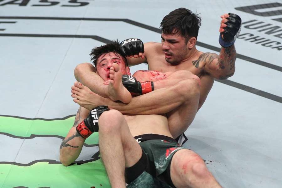 Skuteční válečníci. Jeden z nejlepších zápasů roku. Bojovníci jsou nadšení z boje v UFC