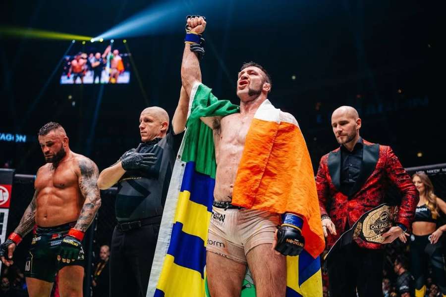 Fleury ladí formu po boku Tarzana. Je to zvíře, chválil ho bývalý šampion UFC