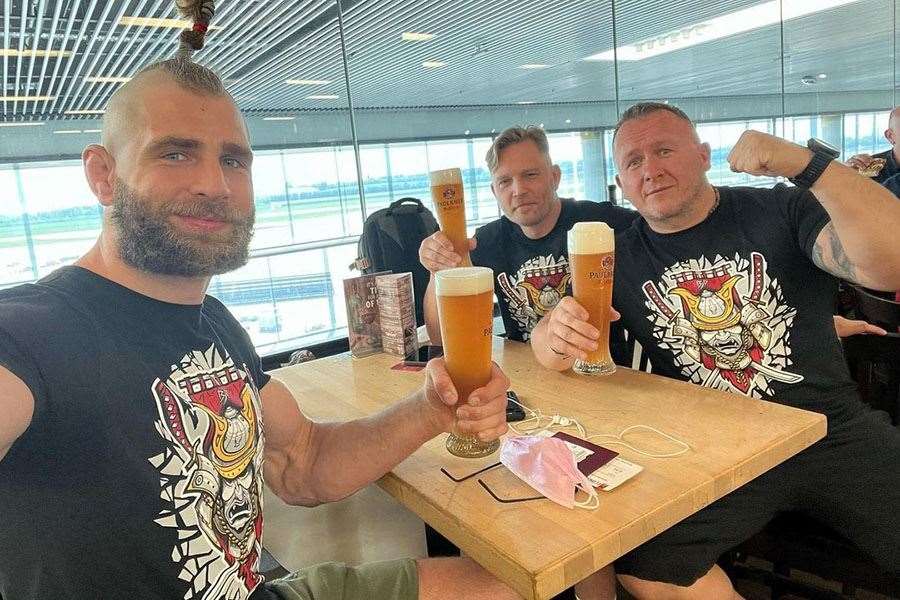 Elitní sportovec Procházka a pivo? Je uklidňující, že se v některých ohledech neliší, píší v Asii 